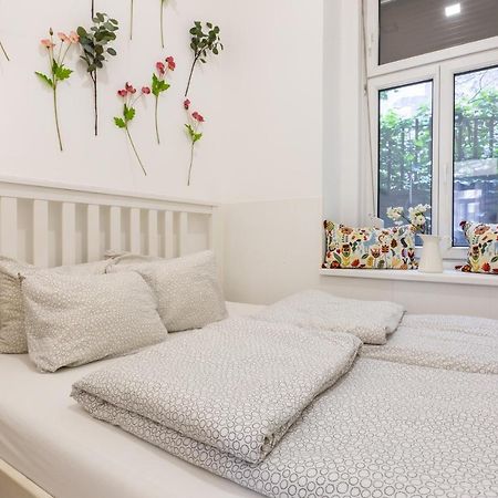Elegant Coziness Apartment Budapest Exterior photo